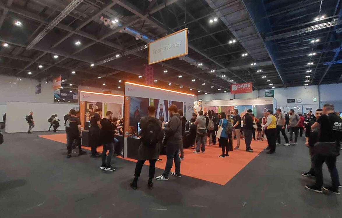 Friend Collector Back Cover